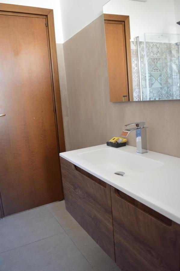 Emerella Guest House Siderno Beach Екстер'єр фото